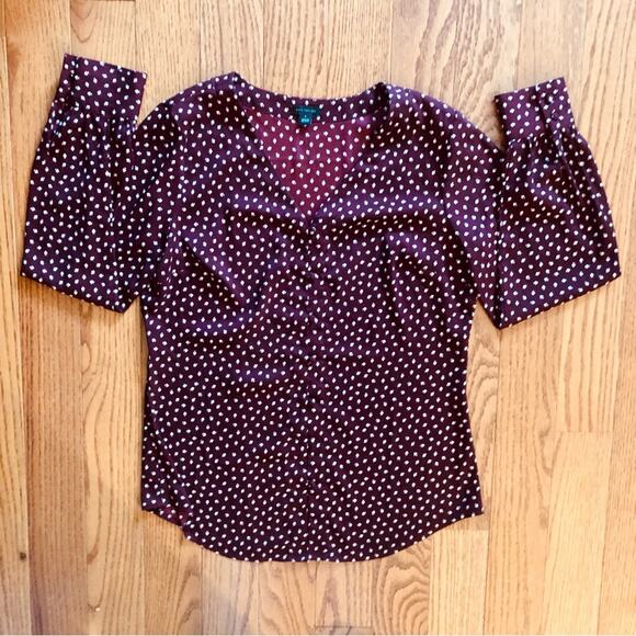 Ann Taylor Burgundy & White Spade Print Button Down Blouse Women’s Size Small - Picture 2 of 10